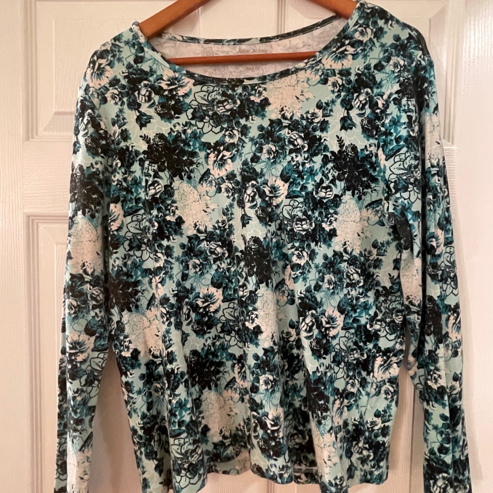 Long sleeve plus size shirt